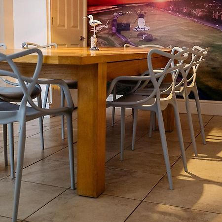 Sunny Seaside Beach House Lytham Centre Sleeps 8 リザム・セント・アンズ エクステリア 写真