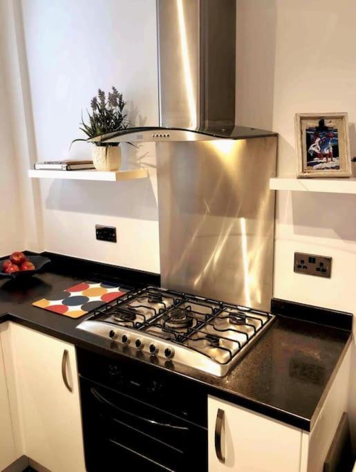 Sunny Seaside Beach House Lytham Centre Sleeps 8 リザム・セント・アンズ エクステリア 写真
