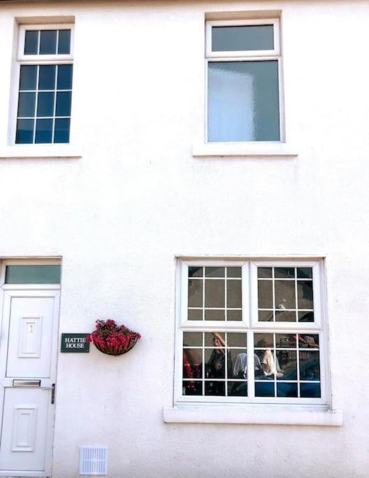 Sunny Seaside Beach House Lytham Centre Sleeps 8 リザム・セント・アンズ エクステリア 写真